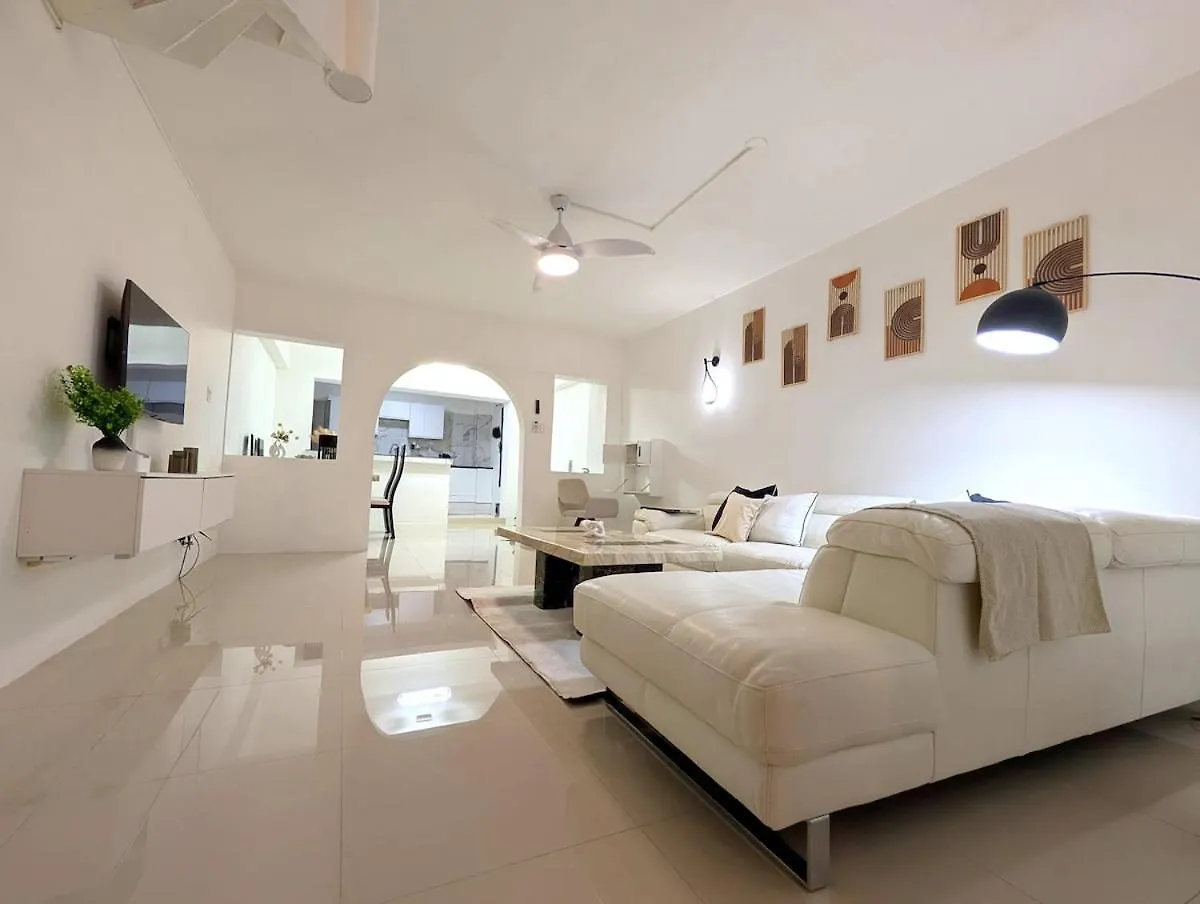 The Opulent Manor - Bob Marley Museum 1 Minute Away Villa Kingston Jamaica